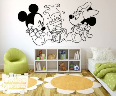 Vinilo decorativo infantil Disney de Mickey y Minnie Mouse babys jugando