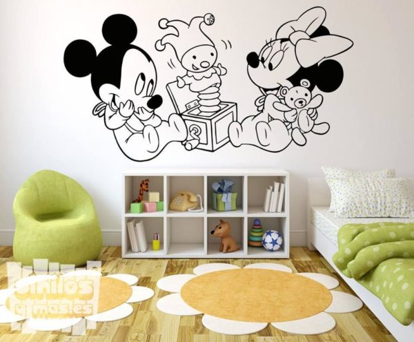 Vinilo decorativo infantil Disney de Mickey y Minnie Mouse babys jugando