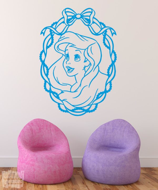 Vinilo decorativo de la princesa Ariel de la película La sirenita, película Disney.
