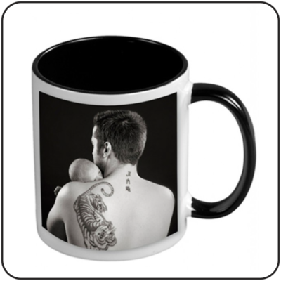 Taza de ceramica personalizada, calidad AAA+, interior y asa color negro. Personalizala como quieras.