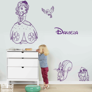 Vinilo decorativo de la princesa Sofia con animales + nombre personalizado