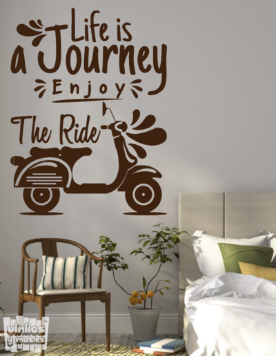 Vinilo decorativo Vespa " life a journey enjoy the ride" - "La vida es un viaje diario, disfruta del paseo"